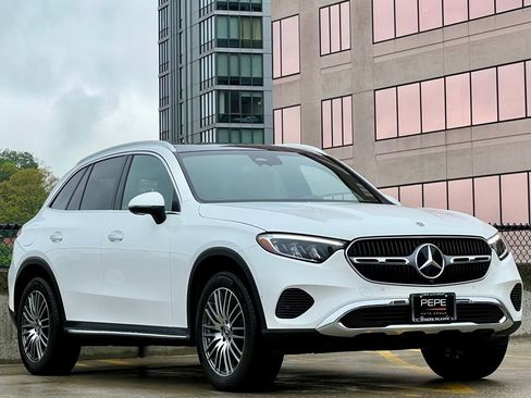 Certified 2023 Mercedes-Benz GLC 300 4MATIC image 1