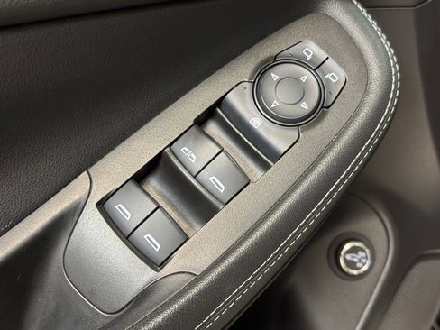 Used 2023 Buick Encore GX Essence w/ Advanced Technology Package image 10