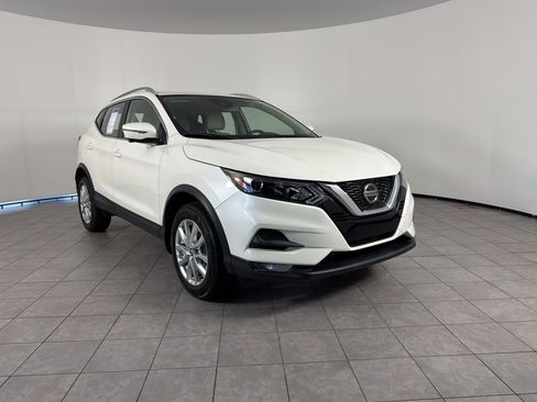 Used 2021 Nissan Rogue Sport SV w/ Technology Package FWD image 7
