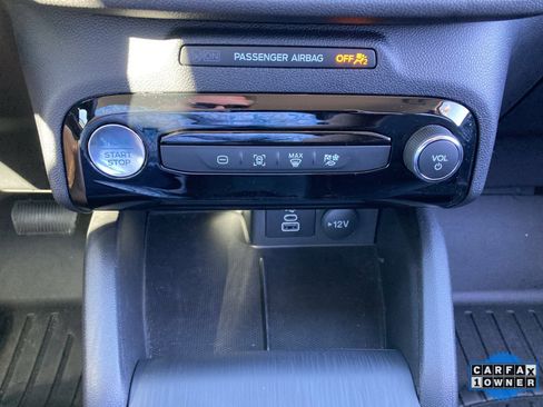 Used 2025 Ford Escape SE image 24