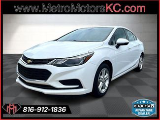 Used 2017 Chevrolet Cruze LT image 1
