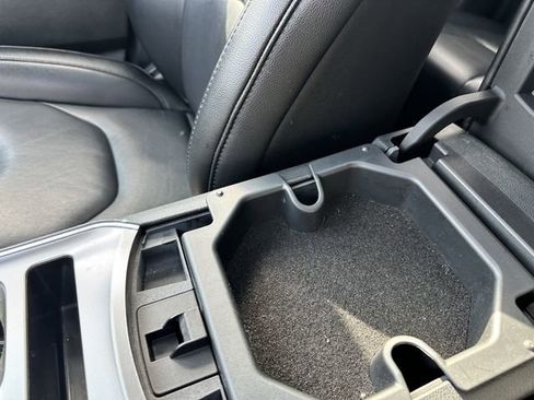 Certified 2022 Ford Edge Titanium AWD/4WD image 26