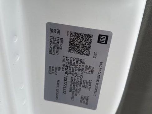 New 2025 Chevrolet Express 2500 w/ Safety Package image 31