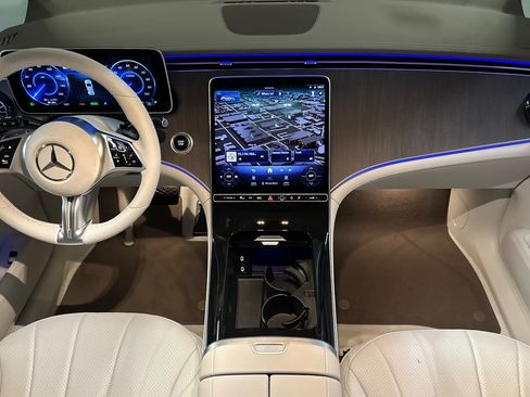 New 2026 Mercedes-Benz EQE 320+ SUV image 12