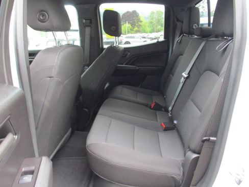 Used 2024 Chevrolet Colorado Trail Boss w/ Technology Package AWD/4WD image 12
