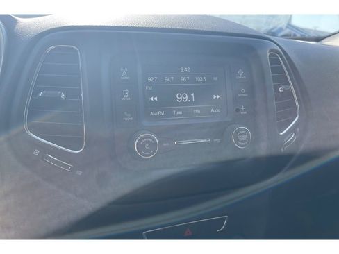 Used 2018 Jeep Compass Sport FWD image 26