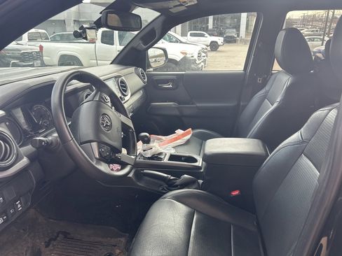 Certified 2023 Toyota Tacoma TRD Sport image 5