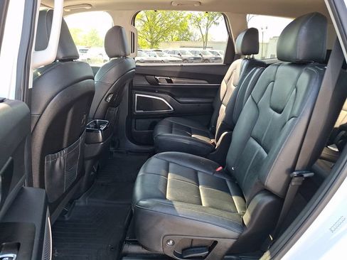 Used 2021 Kia Telluride EX w/ EX Premium Package AWD/4WD image 13