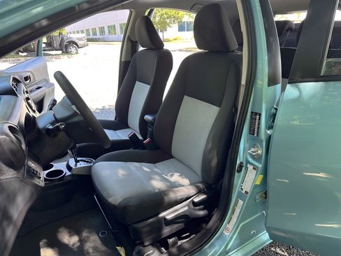 Used 2014 Toyota Prius C Two FWD image 16