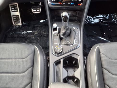 Used 2024 Volkswagen Tiguan SEL R-Line image 22
