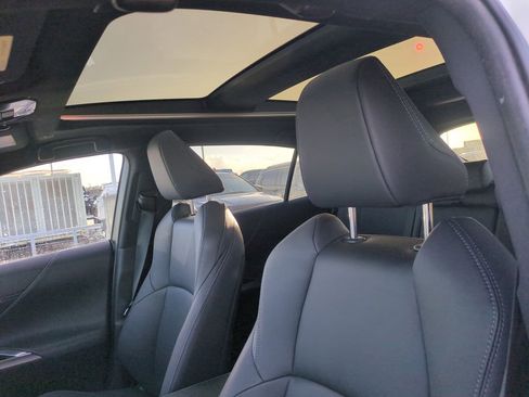 Used 2024 Toyota Venza Nightshade image 22