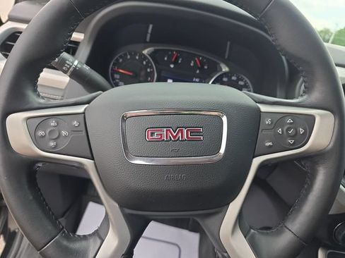 Used 2022 GMC Acadia SLT FWD image 21