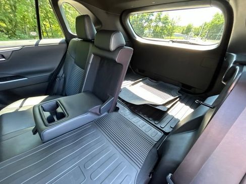 Certified 2024 Toyota RAV4 XSE AWD/4WD image 38
