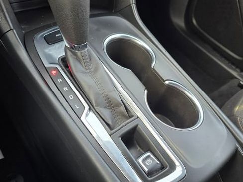 Used 2021 Chevrolet Equinox LT image 19