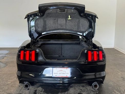 Used 2017 Ford Mustang Coupe RWD image 22