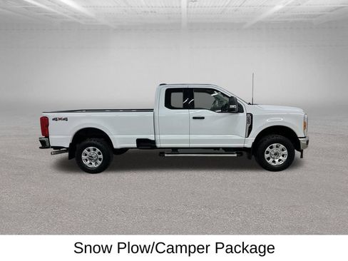 Used 2023 Ford F250 XLT w/ Snow Plow/Camper Package AWD/4WD image 14