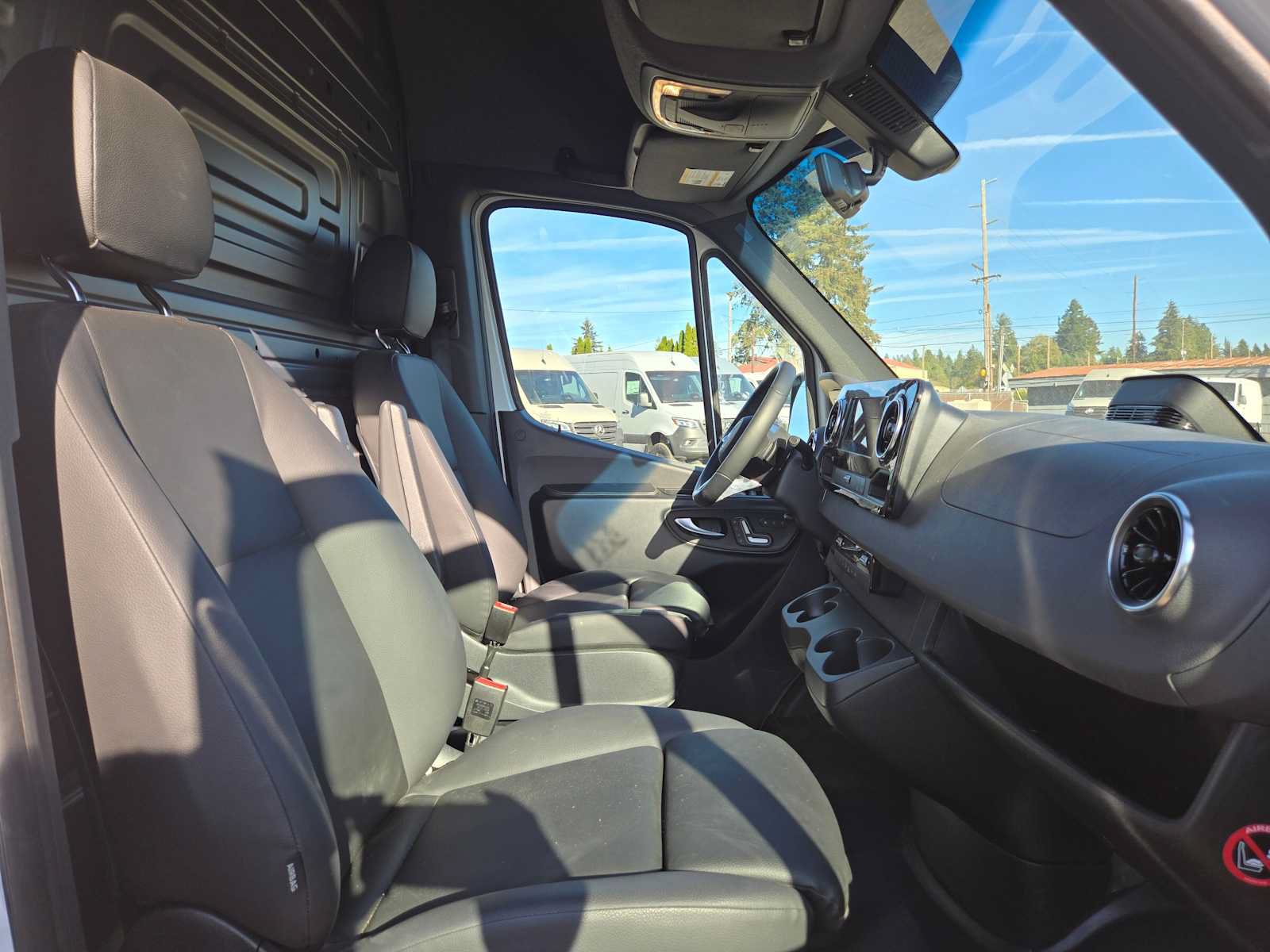 Used 2026 Mercedes-Benz Sprinter 2500 image 11