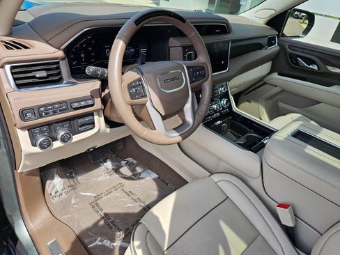 Used 2024 GMC Yukon XL Denali w/ Denali Reserve Package AWD/4WD image 22