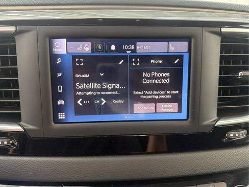 Used 2023 Chrysler Voyager LX FWD image 39