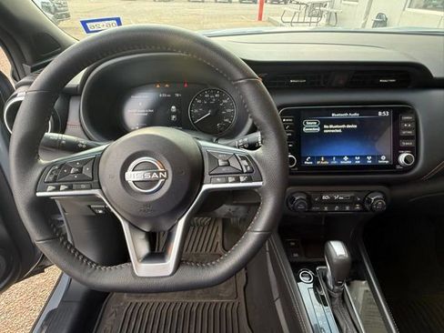 Certified 2023 Nissan Kicks SR w/ SR Premium Package image 9