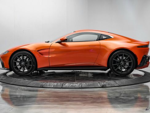 Used 2020 Aston Martin V8 Vantage Coupe RWD image 8