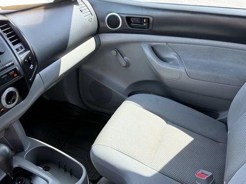 Used 2005 Toyota Tacoma 2WD Regular Cab image 19