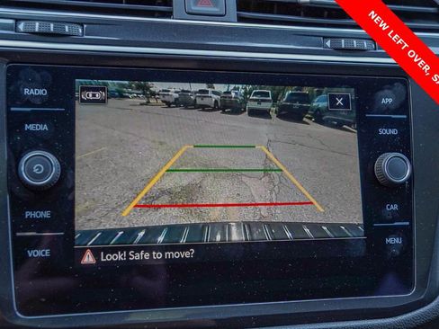 Used 2024 Volkswagen Tiguan SE R-Line image 16