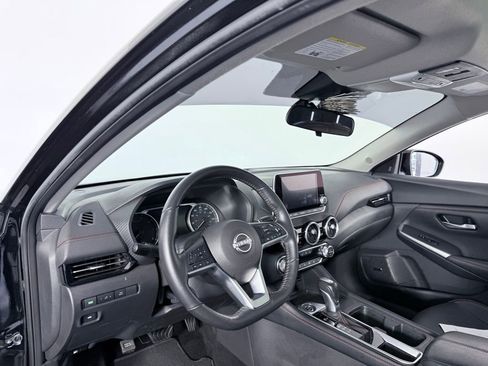 Used 2024 Nissan Sentra SR w/ SR Premium Package image 25