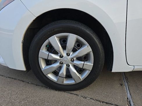 Used 2016 Toyota Corolla LE image 15