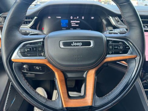 Used 2023 Jeep Grand Cherokee L Summit AWD/4WD image 24