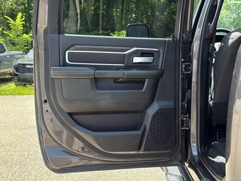 Used 2025 RAM 2500 Big Horn AWD/4WD image 24