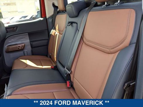 New 2024 Ford Maverick Lariat image 17