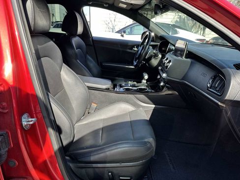 Used 2023 Kia Stinger GT-Line w/ Sun & Sound Package RWD image 19