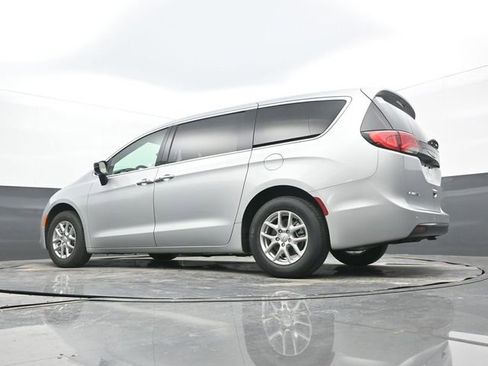 New 2026 Chrysler Voyager LX image 53
