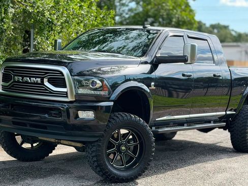 Used 2018 RAM 2500 Limited AWD/4WD image 3