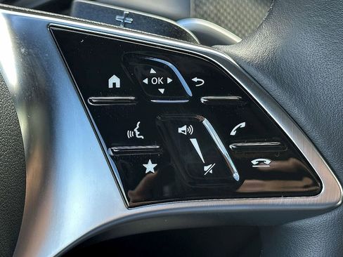 Certified 2025 Mercedes-Benz GLC 300 4MATIC image 23