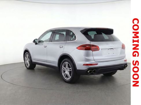 Used 2015 Porsche Cayenne S AWD/4WD image 4