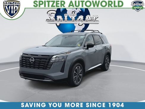 New 2026 Nissan Pathfinder Platinum w/ Cargo Package AWD/4WD image 4