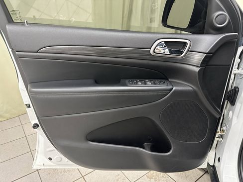 Used 2021 Jeep Grand Cherokee Freedom Edition image 35