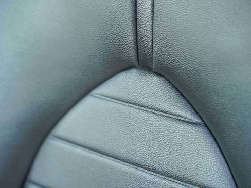 Used 2021 Toyota Highlander XLE image 27