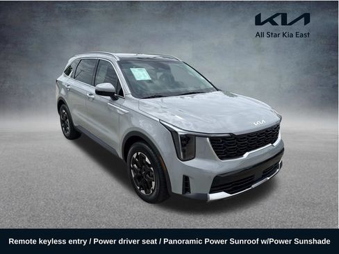 Used 2025 Kia Sorento S w/ Panoramic Sunroof Package FWD image 1