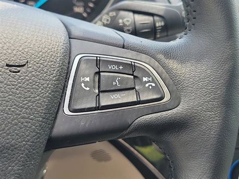 Used 2019 Ford Escape Titanium image 65