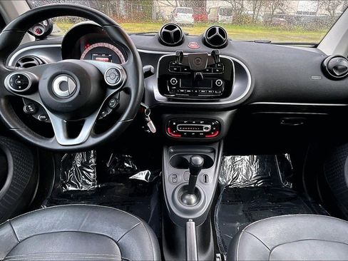 Used 2016 smart fortwo Prime image 15