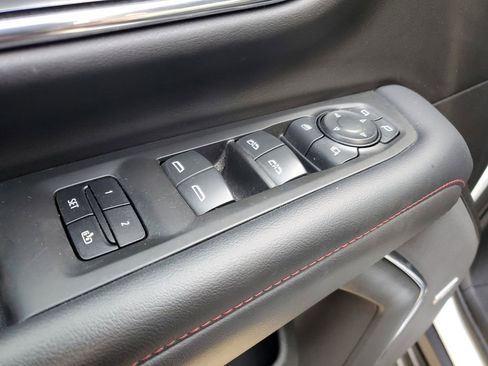 Used 2022 Chevrolet Tahoe RST w/ Luxury Package image 24