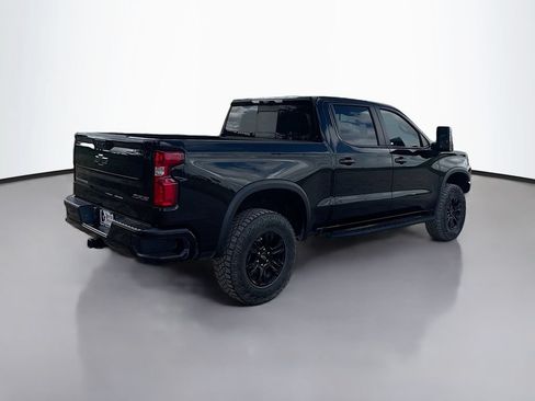 Used 2023 Chevrolet Silverado 1500 ZR2 w/ Technology Package AWD/4WD image 7
