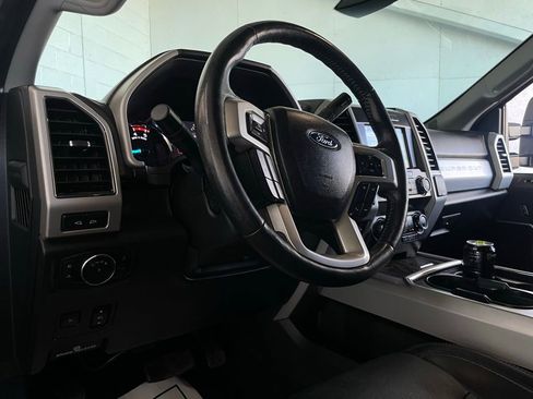 Used 2019 Ford F250 Lariat w/ Lariat Ultimate Package AWD/4WD image 14