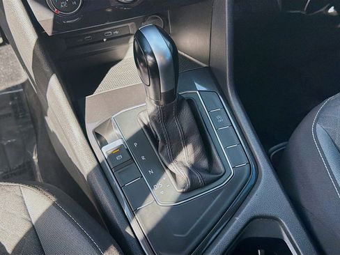 Used 2021 Volkswagen Tiguan S image 15