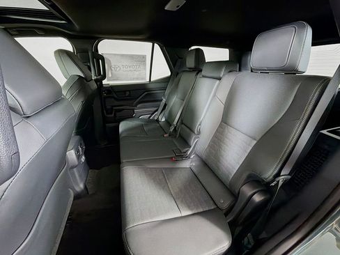 New 2026 Toyota 4Runner TRD Off-Road Premium AWD/4WD image 19