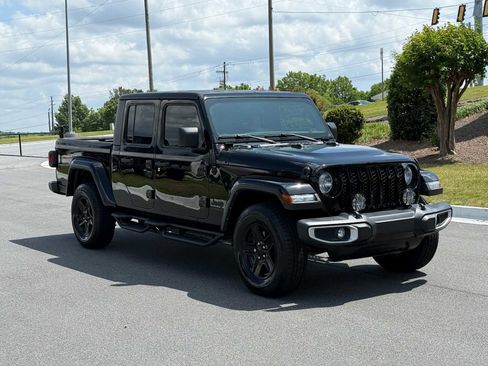 Used 2021 Jeep Gladiator Sport AWD/4WD image 7