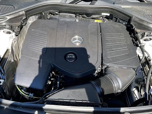 Certified 2026 Mercedes-Benz GLC 300 4MATIC image 9